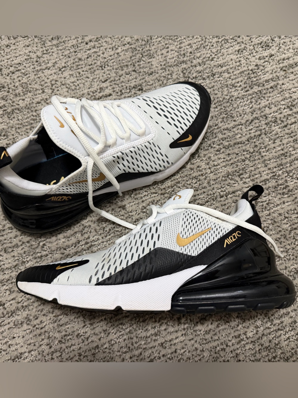 Nike Air Max 270